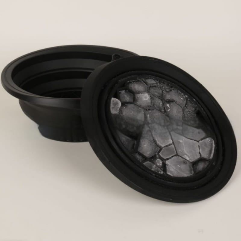 This & That Store Collapsible Silicone Ice Basin