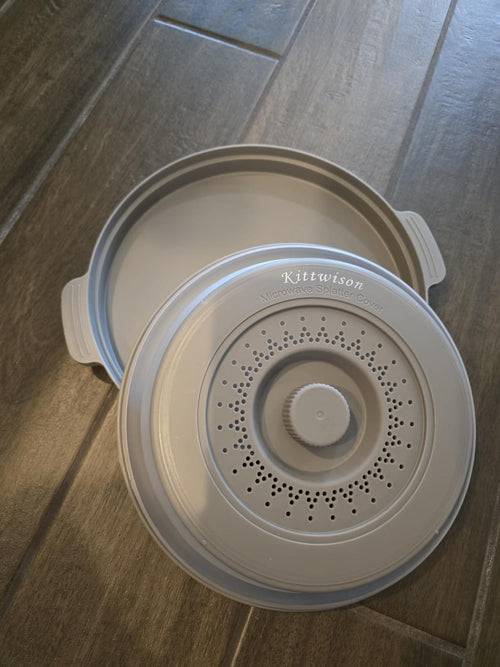 This & That Store Kitchen Accessories 10.6" Silicone Microwave Splatter Cover & Anti-Scald Base Mat Set